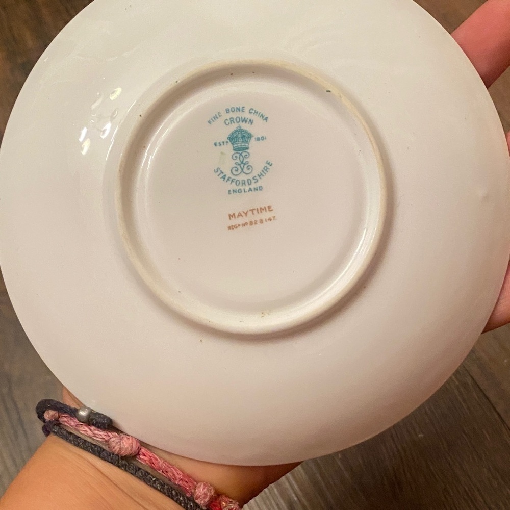 Floral Teacup and Saucer Set - Picture 7 of 9